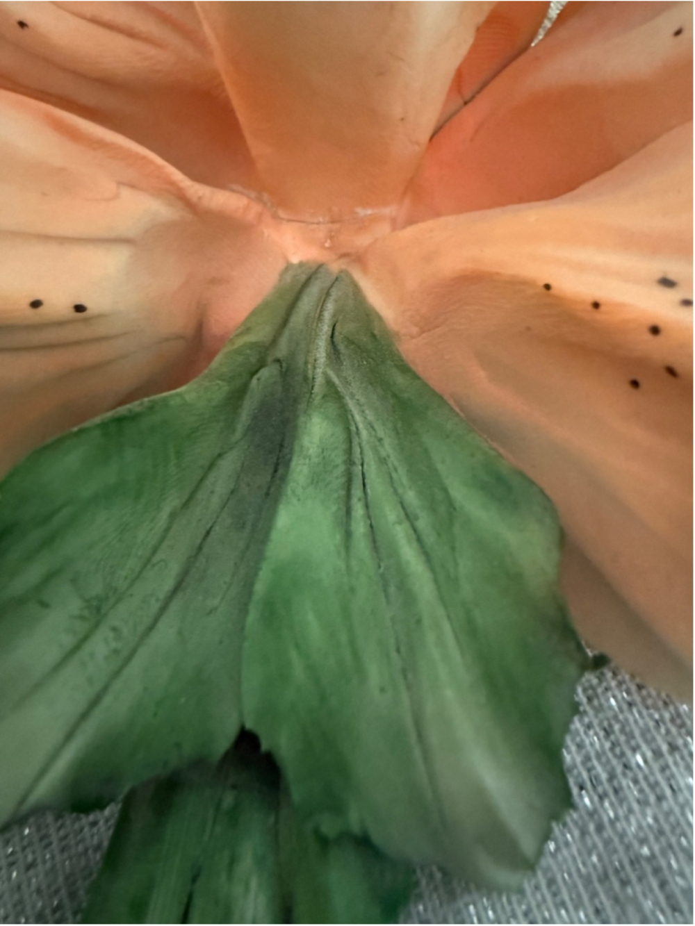 CAPODIMONTE FLAT ORANGE WHITE LILLY, VINTAGE - small repair - Picture 4 of 4